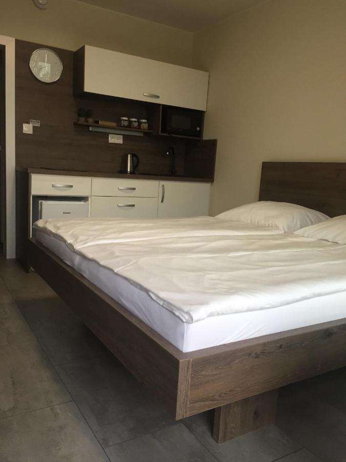 Rovna 7 Apartment โปปรัด ภายนอก รูปภาพ